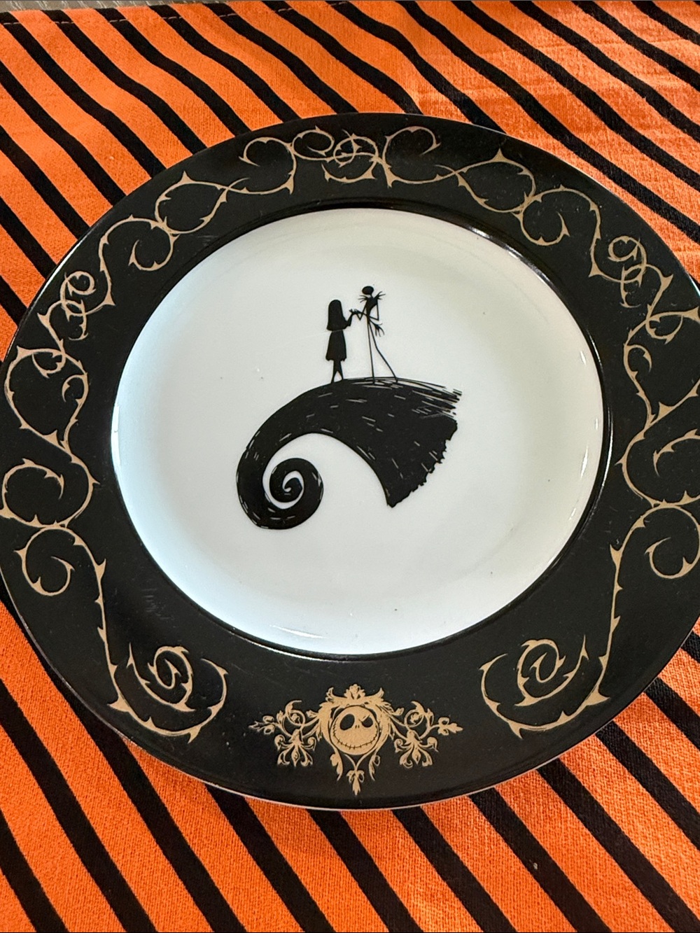 Disney The Nightmare Before Christmas Black & White w/ gold design plate 8” NWOT